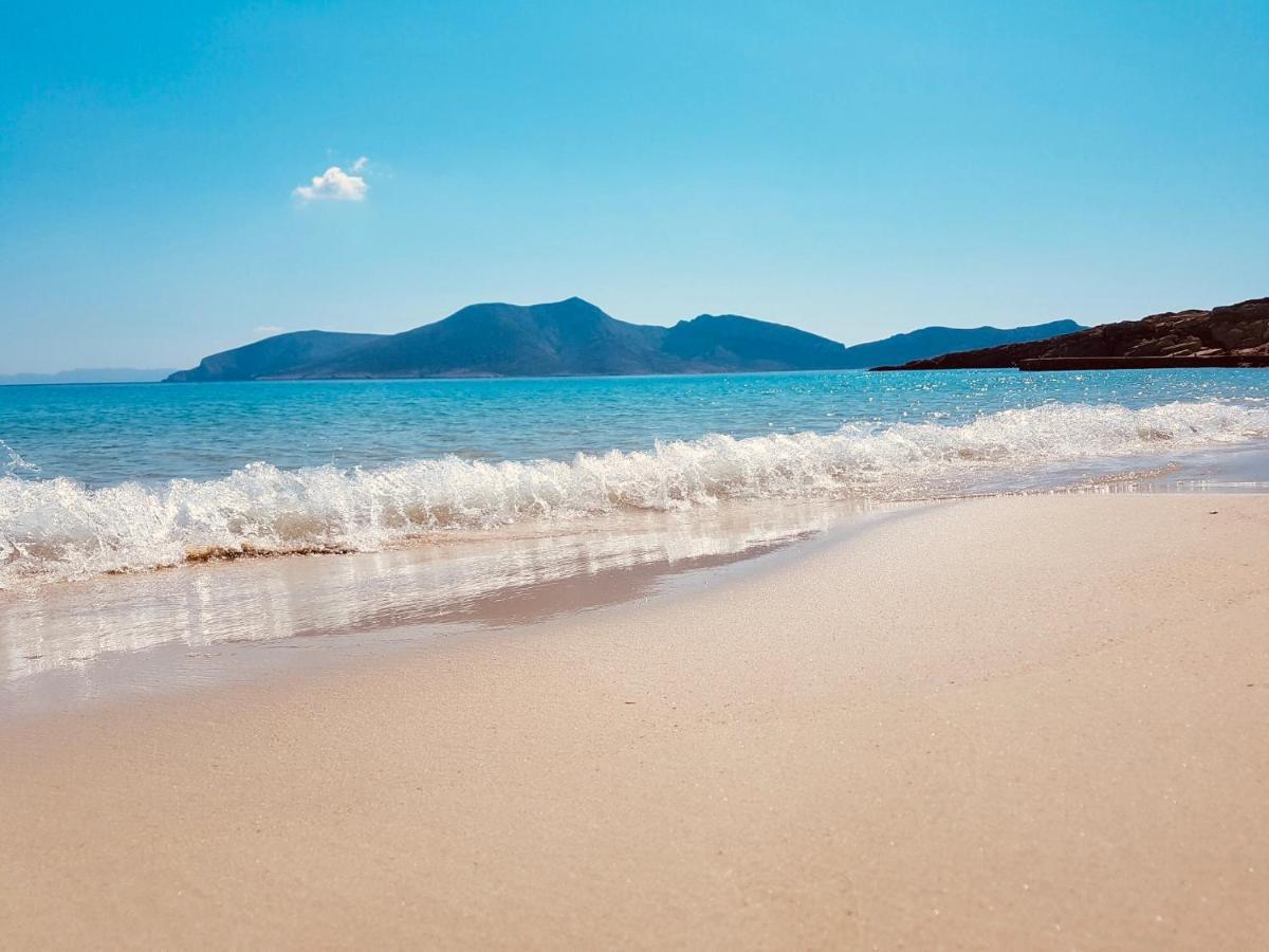 Villa Theia - Selene , Appartement De Charme Pour 4 A 6 Personnes Pres De La Plage Et Du Village De Koufonissi Куфонисия Экстерьер фото
